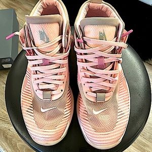 Nike Lebron x John Elliot Icon “Tulip Pink”, Mens size 8